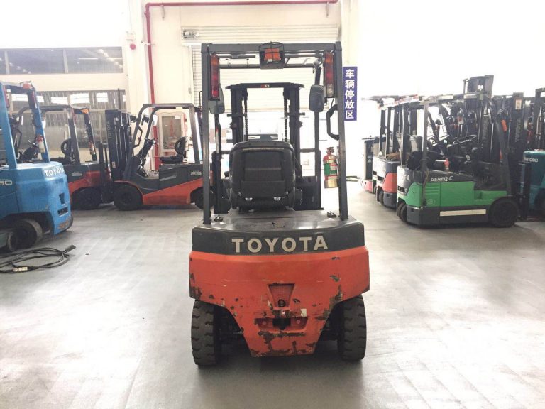 forklift rental in puchong