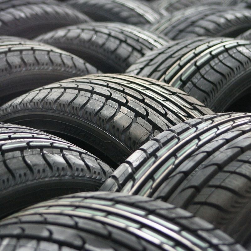 Difference Between Pneumatic Tyres and Solid Tyres